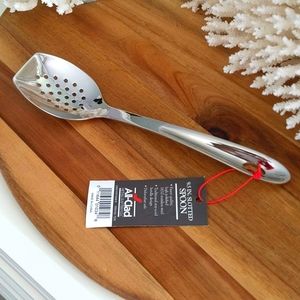 All-clad 🔥NWT🔥 slotted serving spoons ❤️ NEVER USED! Still has tags! A+